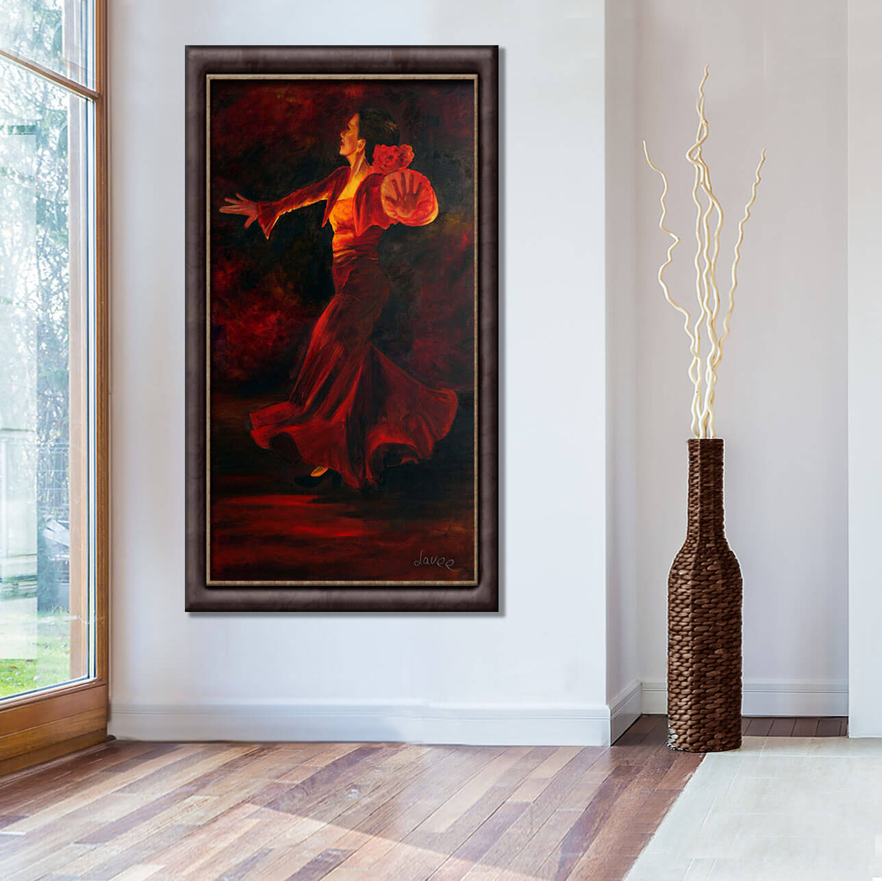 ציור שמן גדול של רקדנית פלמנקו בחדר מודרני מעוצב