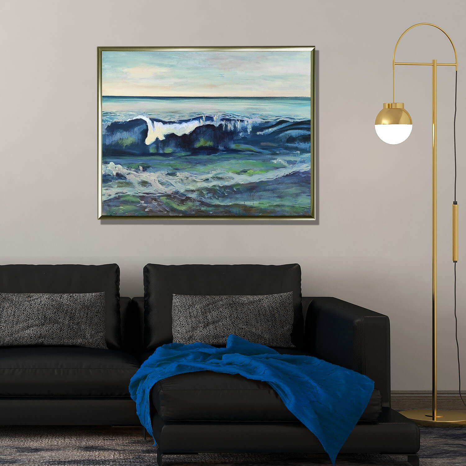 ציור ים וגלים ציור מעל ספה שחורה תמונה לסלון בצבעים כחול וירוק ציירת מירי לביא