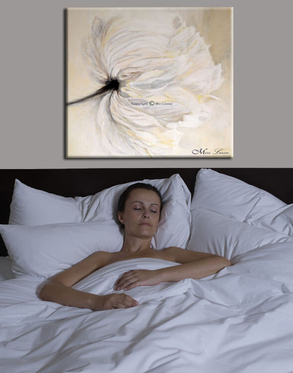 ציור פרח לבן לחדר השינה