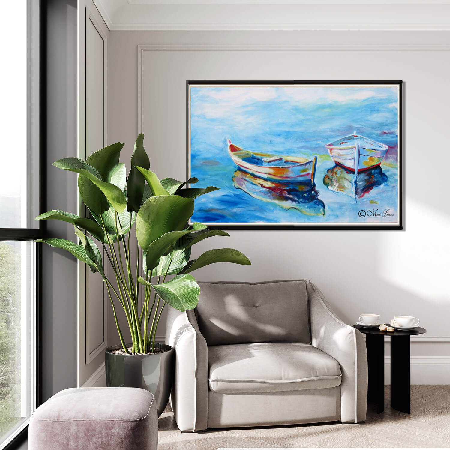 ציור של סירות ליד כורסא בסלון ציירת מירי לביא